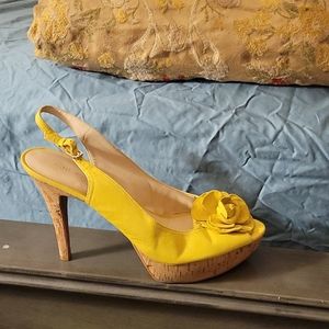 Ladies sling back shoes